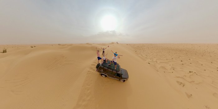 Tunesien mit Kindern - Familienreise in Tunesien - Jeep in der Wüste