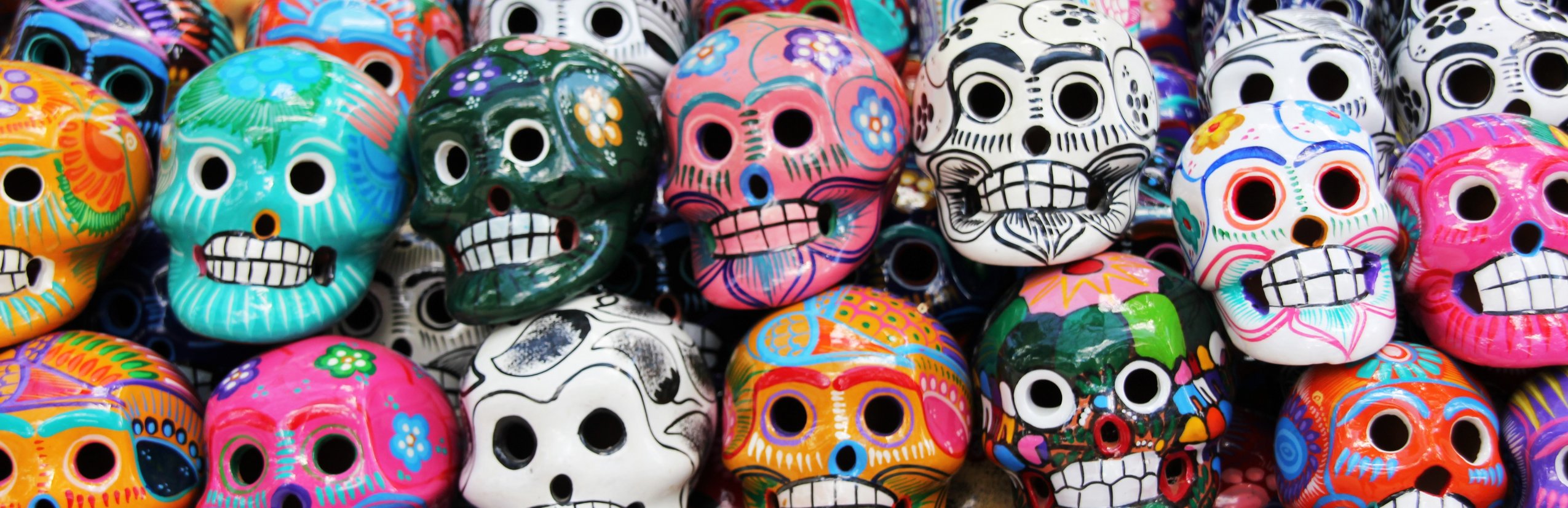 Mexiko mit Kindern - Der Tag der Toten - Traditionen in Mexiko - bunte Totenköpfe