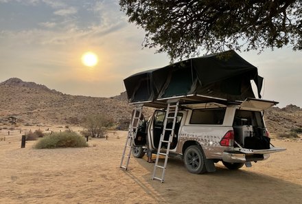 Namibia individuell mit Kindern im Mietwagen und Dachzelt