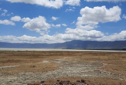 Serengeti mit Kindern individuell - Best of Familiensafari Serengeti - Ngorongoro Krater - Trockene Landschaft