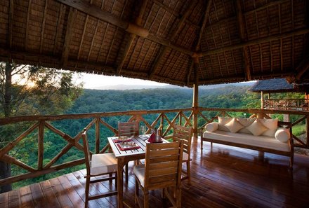 Familienreise Tansania - Tansania for family individuell deluxe - Conservation Area - Neptune Ngorongoro Lodge - Veranda