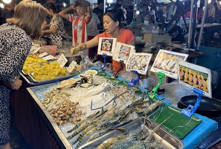 Thailand Familienreise mit Kindern - Thailand for family individuell - Essen Nachtmarkt