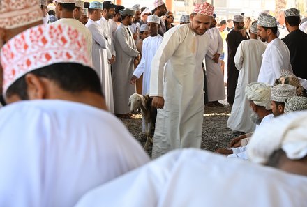 Oman Familienreise - Oman for family - Nizwa Souk Omanis