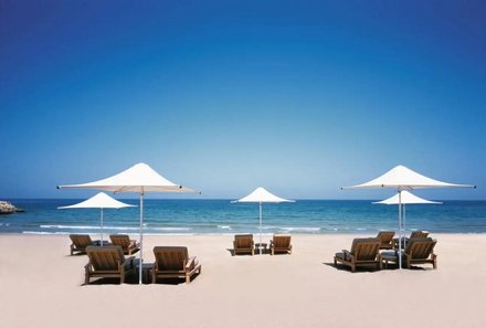 Oman Familienreise mit Kindern deluxe - Shangri-La Al Waha Hotel - Strand