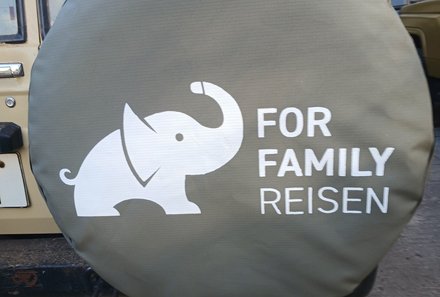 Tansania Familienreise - Tansania Family & Teens - Logo For Family Reisen Jeep