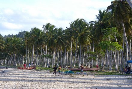 Dominikanische Republik mit Kindern - Dom Rep Familienreise - Samana - Kinder am Strand