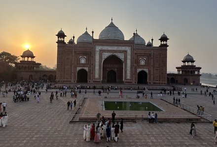 Rundreise Indien mit Kindern - Indien mit Kindern - Blick auf das Taj Mahal zum Sonnenuntergang