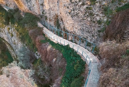 Andalusien for family - Familienreise Andalusien - lange Brücke Ronda