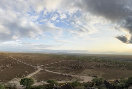 Serengeti mit Kindern individuell - Best of Familiensafari Serengeti - Panorama Tansania Landschaft