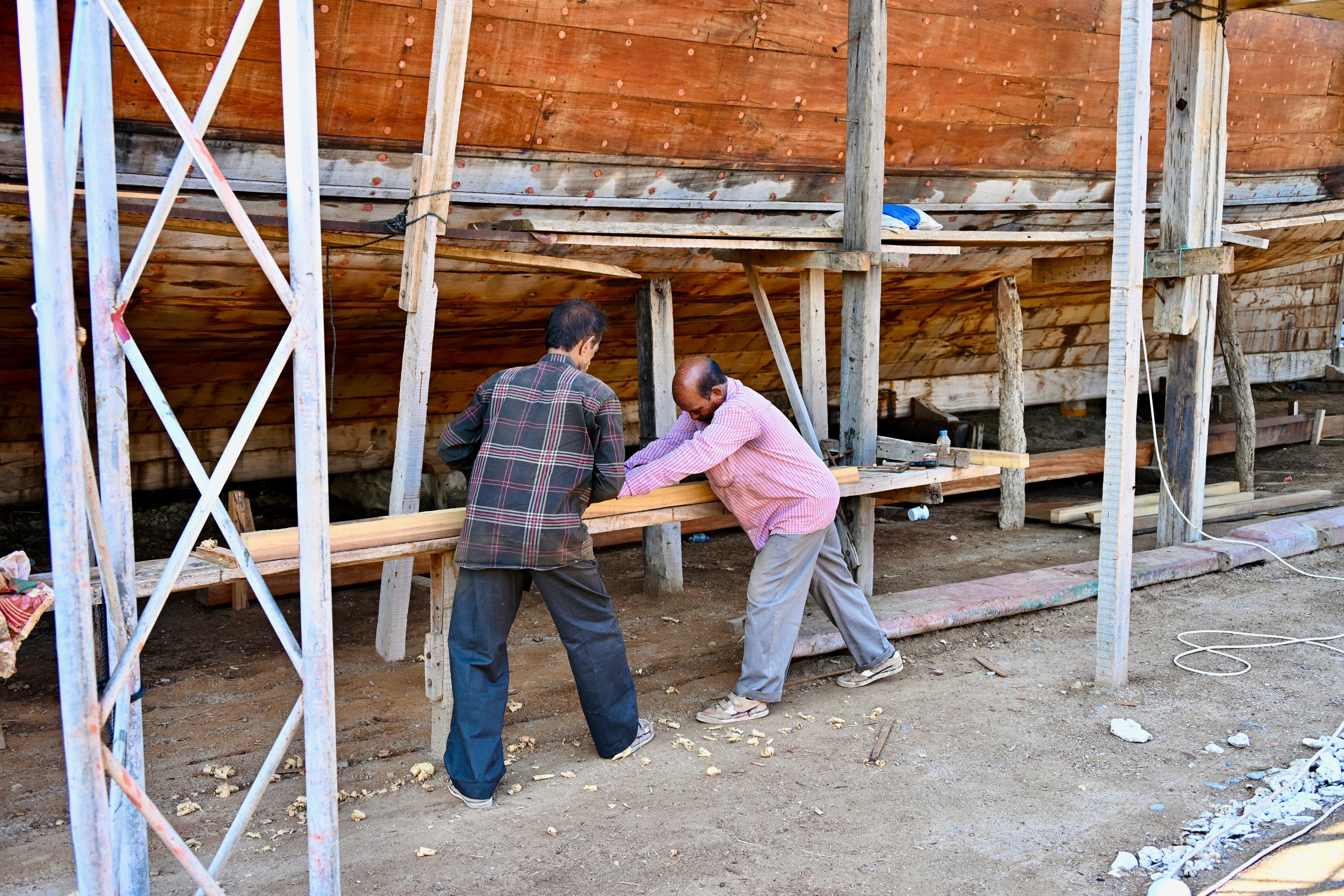 Reisebericht Oman mit Kindern - Besuch Dhau-Werft in Sur