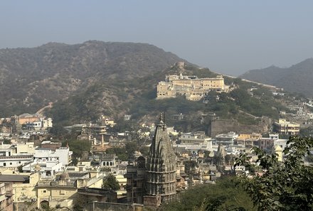 Indien for family - Indien Familienreise - Jaipur - Blick auf Amber Fort