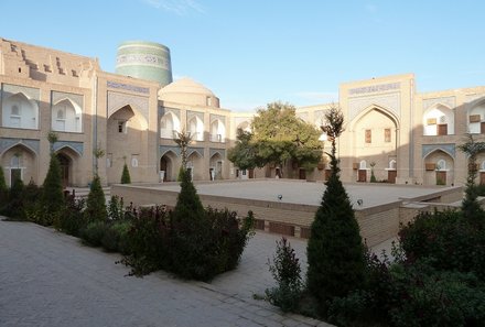 Usbekistan Familienreise - Usbekistan for family - Chiwa - Medrese Muhammad Amin Khan Außenansicht