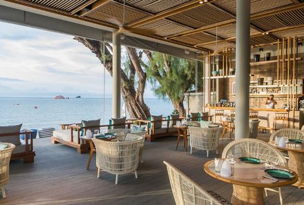 Thailand Familienreise - Thailand for family individuell - Verlängerung - Meliá Koh Samui - Bar mit Blick aufs Meer