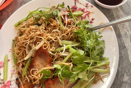 Vietnam Familienreise - Vietnam for family Summer - Vietnamesische Nudel mit Fleisch