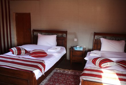 Familienurlaub Oman - Oman for family - 1000 Nights Camp Zimmer 2 Betten