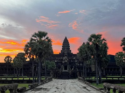 Vietnam Kambodscha Family & Teens - Familienreise Vietnam und Kambodscha - Angkor Wat bei Sonnenuntergang