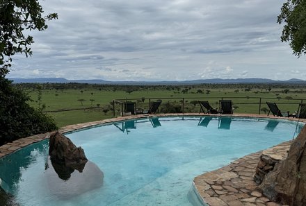 Serengeti mit Kindern individuell - Best of Familiensafari Serengeti - Pool Grumeti Hills Camp