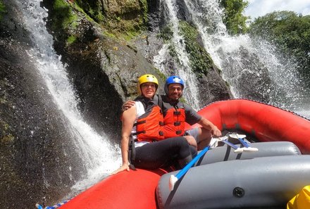 Panama for family individuell - Panama Familienreise - Wasserfall beim Rafting