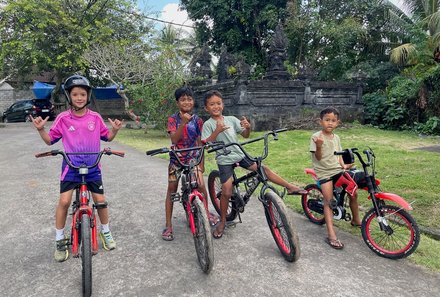 Bali for family deluxe - Familienreise Bali mit Kindern - Kinder mit Bike 