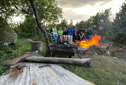 Estland Familienreise - Estland for family - Saarnaki - Lagerfeuer