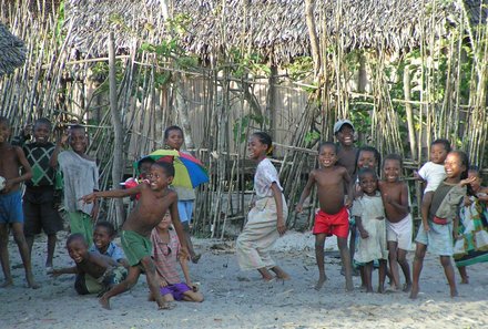 Madagaskar Familienurlaub - Madagaskar for family - spielende Kinder