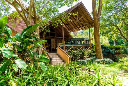 Tansania for family individuell - Familienabenteuer Tansania - Arumeru River Lodge Arusha - Bungalow