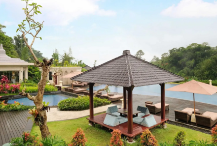 Bali for family - Bali Familienreise mit Kindern - Homm Saranam Poolbereich