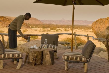 Individuelle Namibia Familienreise Deluxe - Camp Kipwe - Terrasse