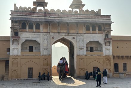 Indien for family - Indien Familienreise - Jaipur - Amber Fort - Tor mit Elefanten