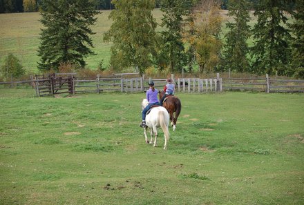 Westkanada Camping for family - Rocky Mountains mit Kindern - Pferde reiten