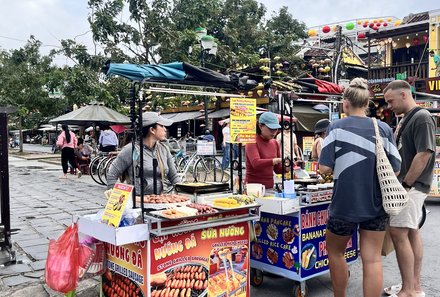 Vietnam Familienreise - Vietnam for family Summer - Streetfoodstände Hoi An