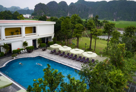 Vietnam Familienurlaub - Restaurant Ninh Binh Hidden Charm Pool