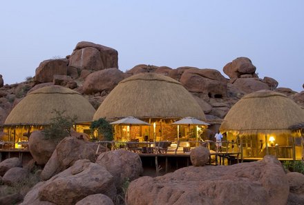 Individuelle Namibia Familienreise Deluxe - Camp Kipwe - Außenansicht