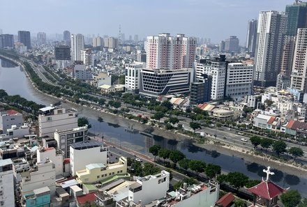 Vietnam for family - Familienreise Vietnam mit Kindern - Skyline mit Fluss