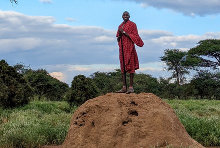 Kenia Familienreise - Kenia for family individuell deluxe - Massai auf Anhöhe