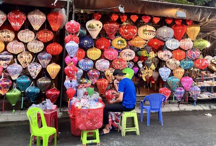 Vietnam for family - Familienreise Vietnam mit Kindern - Laternenverkäufer