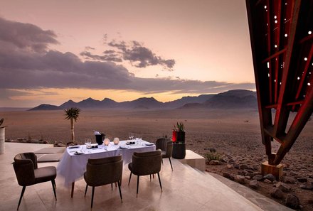 Individuelle Namibia Familienreise Deluxe - andBeyond Sossusvlei Desert Lodge - Sonnenuntergang