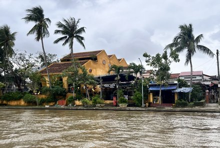 Vietnam Familienreise - Vietnam Summer - Hoi An Häuser am Fluss