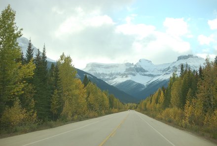 Westkanada for family individuell - Familienreise in Westkanada mit Kindern - Fahrt mit Ausblick auf Berge