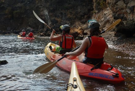 Sizilien Familienreise - Sizilien Family & Teens - Kajaktour - Kids paddeln