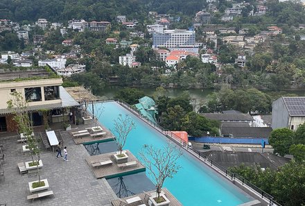 Sri Lanka mit Jugendlichen - Sri Lanka Family & Teens - Kandy - Thilanka Hotel - Pool