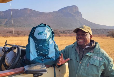 Familienreise Südafrika - Südafrika for family -best of safari - Entabeni Safari Conservancy - Guide mit FFR Rucksack