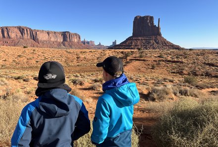 USA Südwesten mit Kindern - USA Westküste for family individuell - Abenteuer im Wilden Westen - Jungs im Monument Valley