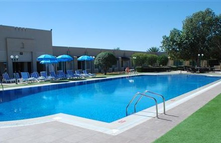 Familienreise Oman - Oman for family - Golden Tulip Pool