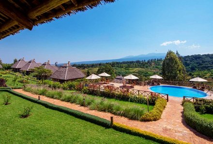 Familienreise Tansania - Tansania for family individuell deluxe - Conservation Area - Neptune Ngorongoro Lodge - Pool