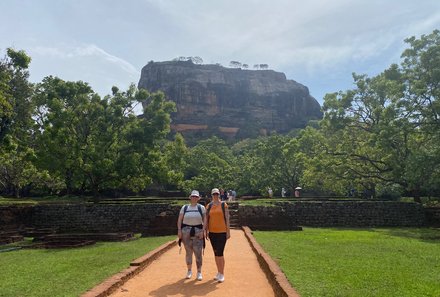 Sri Lanka mit Jugendlichen - Sri Lanka Family & Teens - Lisa Diehl und Daniela Schur bei Sigiriya Felsen