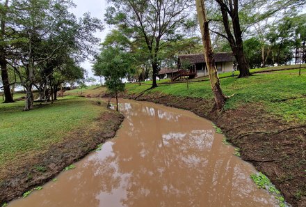 Kenia Familienreise - Kenia Family & Teens - Ziwani Wildschutzgebiet - Voyager Ziwani Camp - Fluss