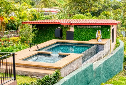 Panama for family individuell - Panama Familienreise mit Kindern - The Inn at Palo Alto - moderner Pool