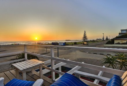 Individuelle Namibia Familienreise Deluxe - Swakopmund Sands Hotel - Sonnenaufgang