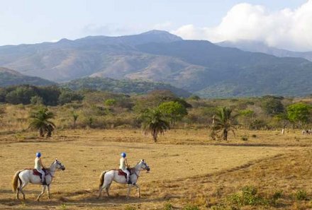 Costa Rica for family individuell - Natur & Strand pur in Costa Rica - Landschaft auf Pferden erkunden